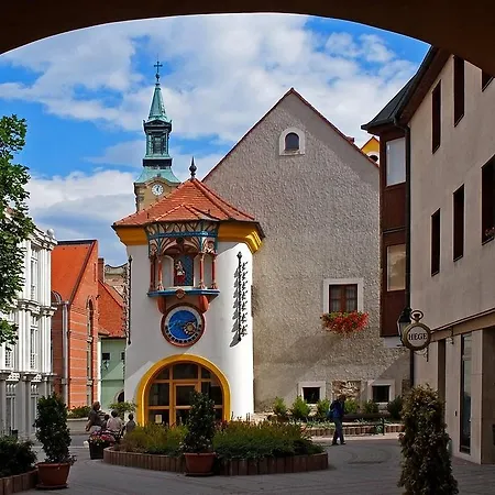 Korona Apartman Székesfehérvár Exterior foto