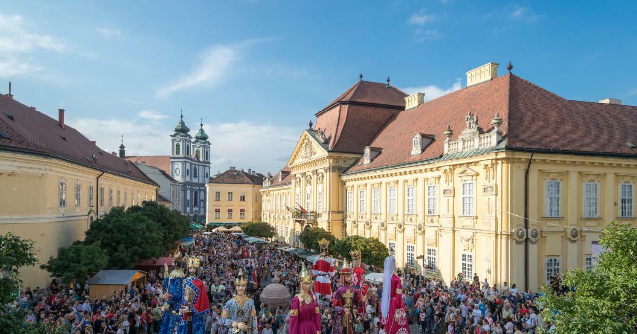 Korona Székesfehérvár