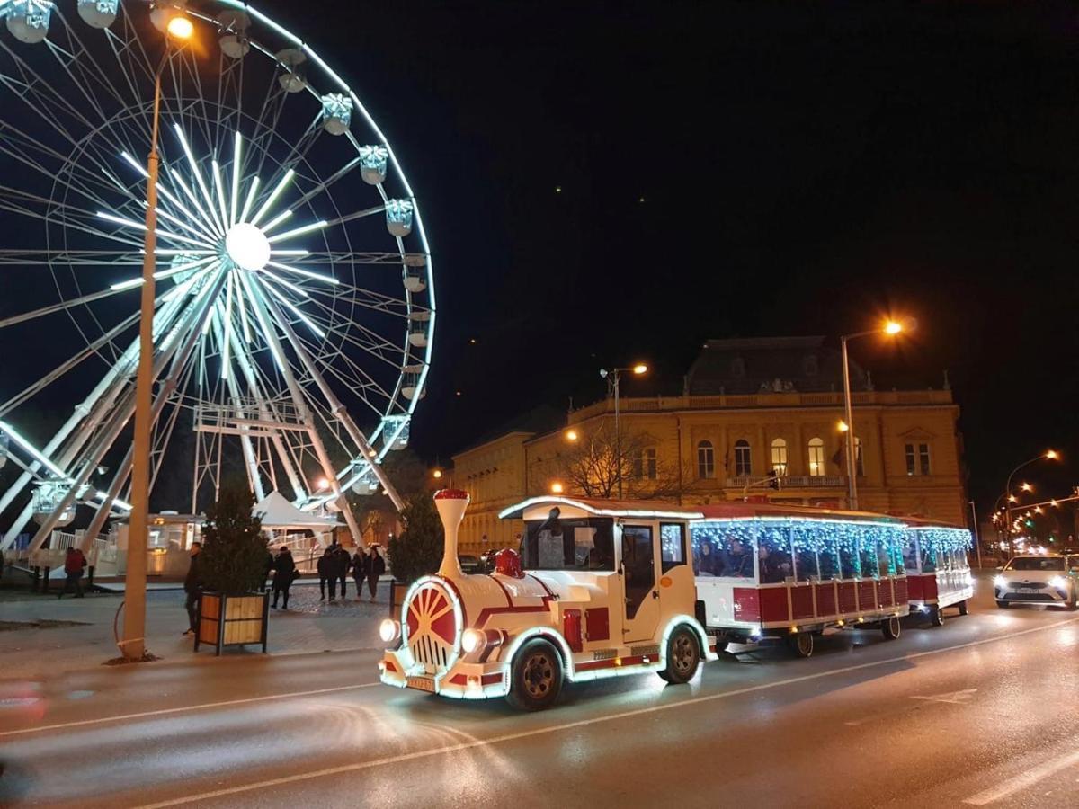 Korona * Székesfehérvár